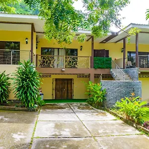 https://green-park.maheislandhotels.com